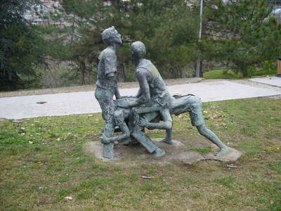 Cikkek képei: szobor1.jpg Cikkek képei: szobor1.jpg