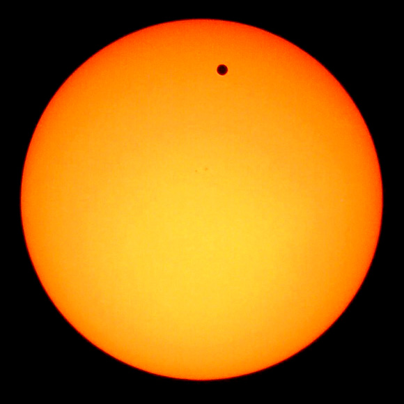 Hírek képei: venus_atonulas.jpg Hírek képei: venus_atvonulas.jpg
